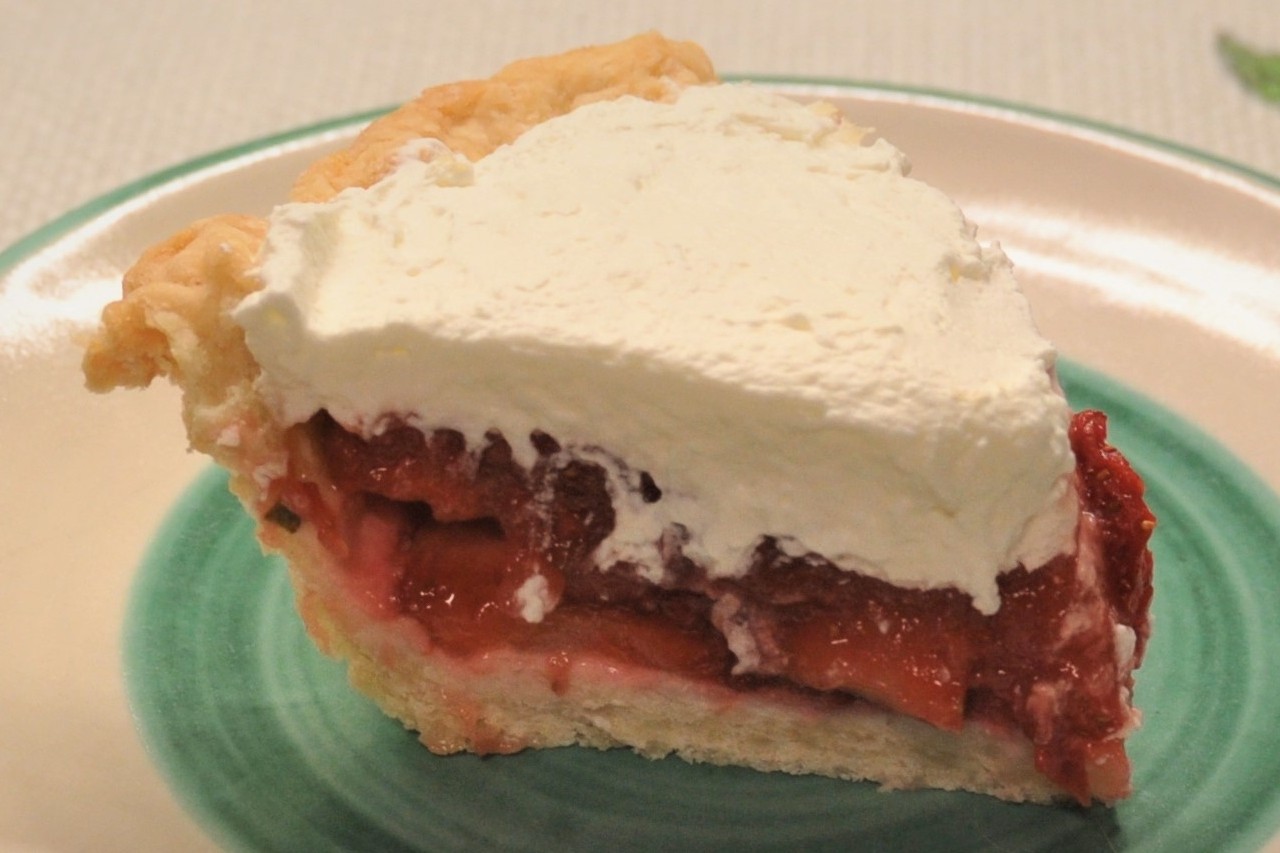 Juicy fresh strawberries layered with cooked strawberry mint puree. Topped with whipped cream.